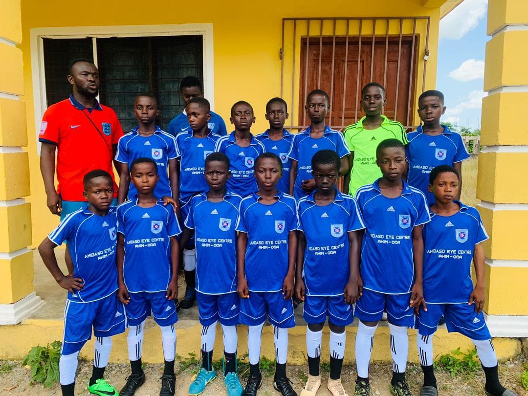 Anidaso Eye Centre Donates Jerseys to Akyem Aperade Presbyterian Pr Sch.